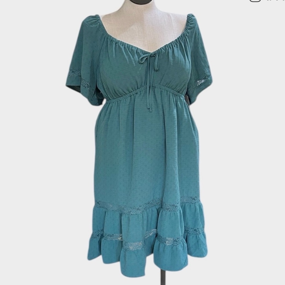 NWT SO Teal Short Sleeve Tiered Dress Inset Lace Trim detail Sz XXL